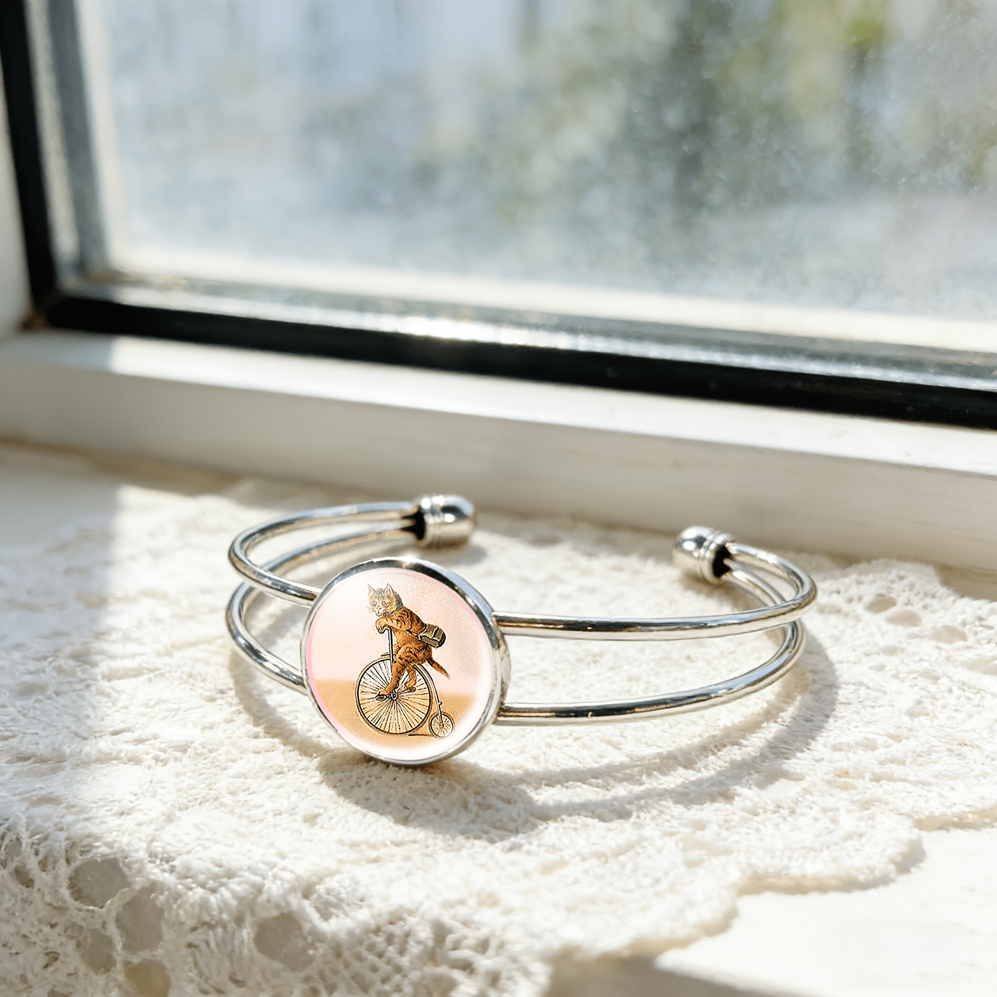Adjustable Open Bangle Round Time Gemstone Inlaid Bangle